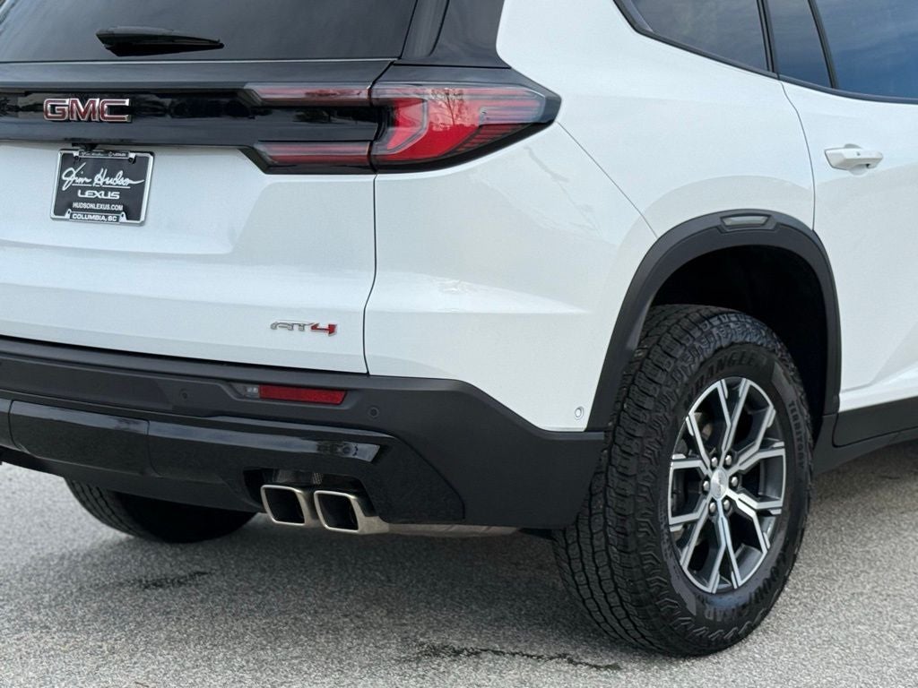 2024 GMC Acadia AT4