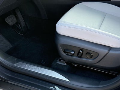 2025 Lexus RX 350 Premium Navigation L/Certified Unlimited Mile Warranty