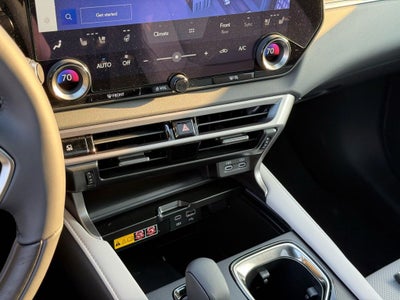 2025 Lexus RX 350 Premium Navigation L/Certified Unlimited Mile Warranty