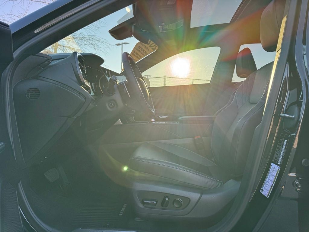 2025 Lexus RX 350 Navigation L/Certified Unlimited Mile Warranty