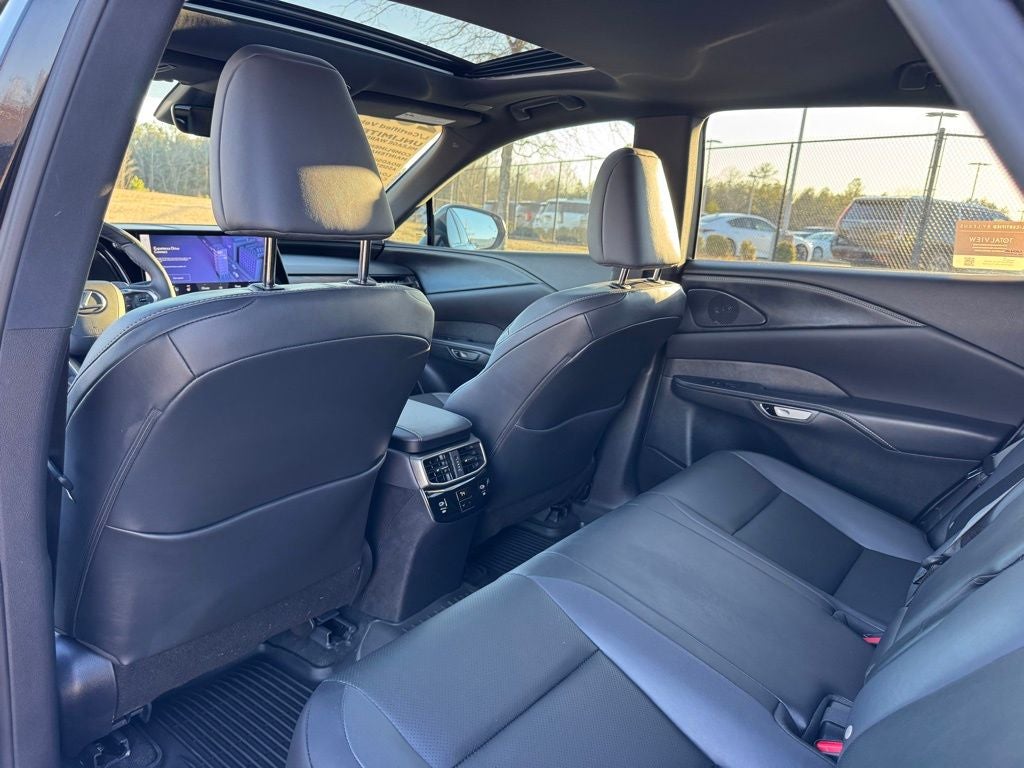 2025 Lexus RX 350 Navigation L/Certified Unlimited Mile Warranty