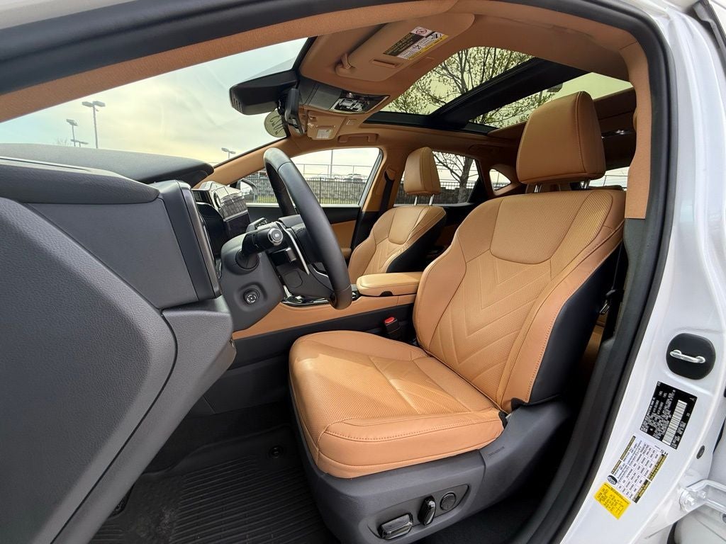 2023 Lexus NX 350 Luxury Panoramic Glass Roof