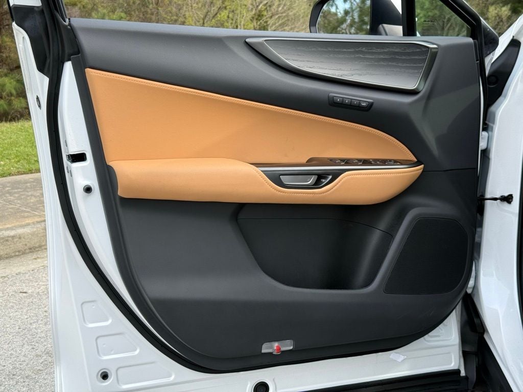 2023 Lexus NX 350 Luxury Panoramic Glass Roof