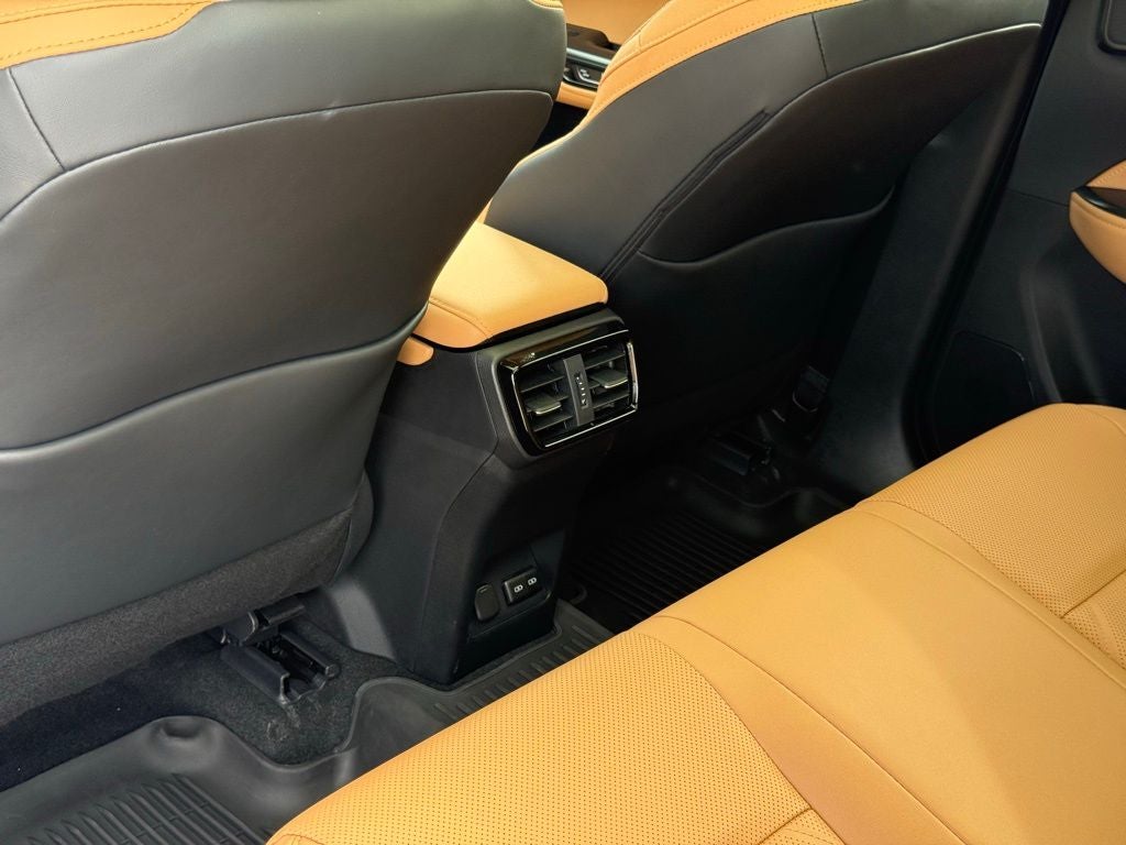 2023 Lexus NX 350 Luxury Panoramic Glass Roof