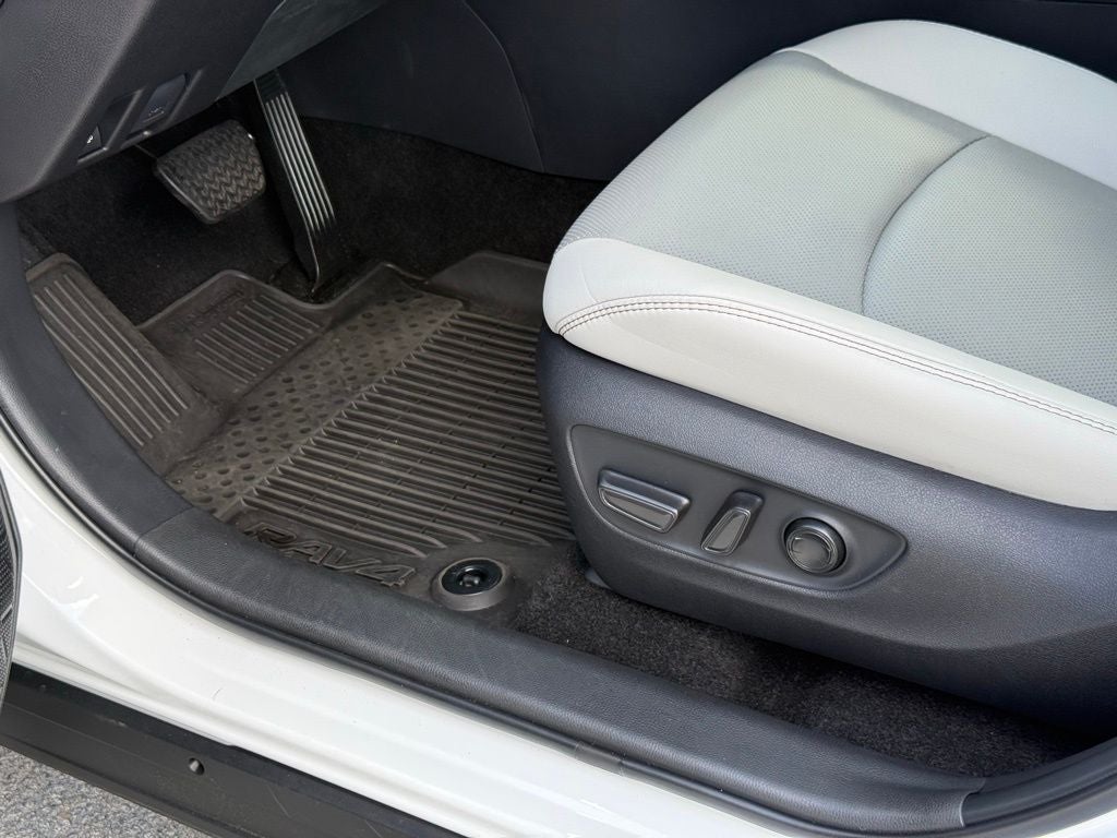 2025 Toyota RAV4 Hybrid Limited