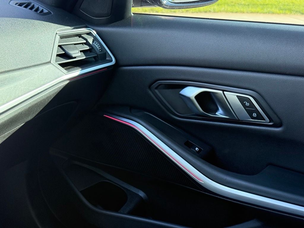 2023 BMW 3 Series 330i xDrive