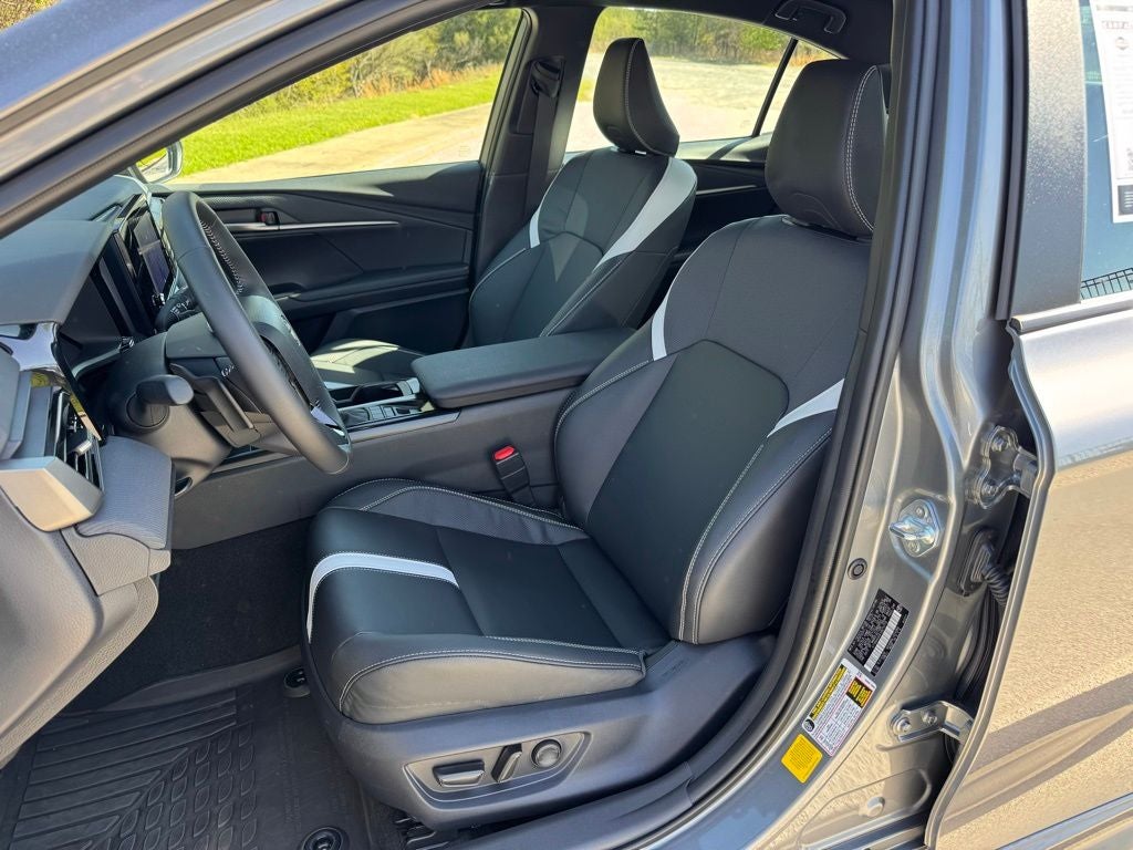 2026 Toyota Camry SE LOW MILES