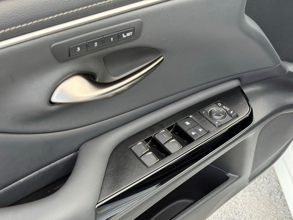 2024 Lexus ES 300h F SPORT Handling Navigation L/Certified Unlimited Mile Warranty