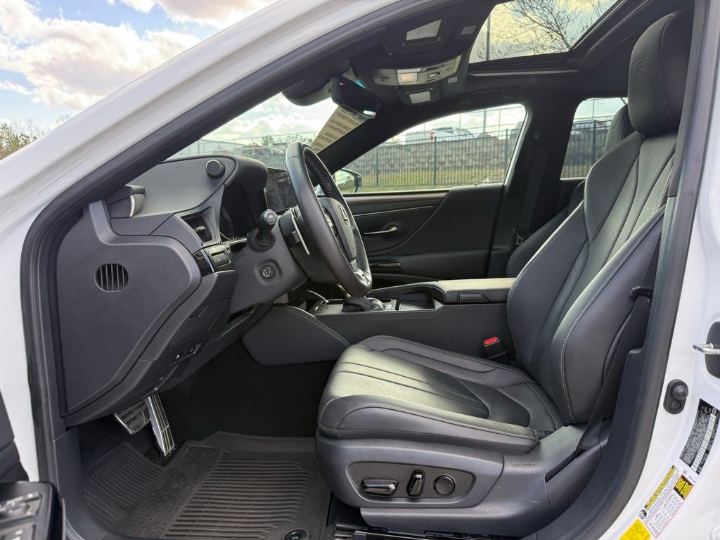 2024 Lexus ES 300h F SPORT Handling Navigation L/Certified Unlimited Mile Warranty