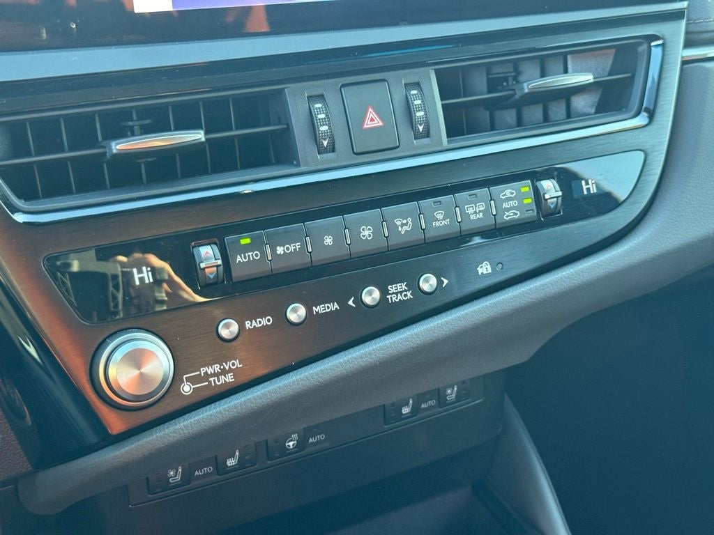 2024 Lexus ES 350 L/Certified Unlimited Mile Warranty