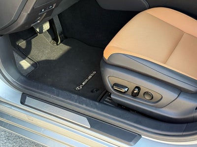 2025 Lexus ES 350