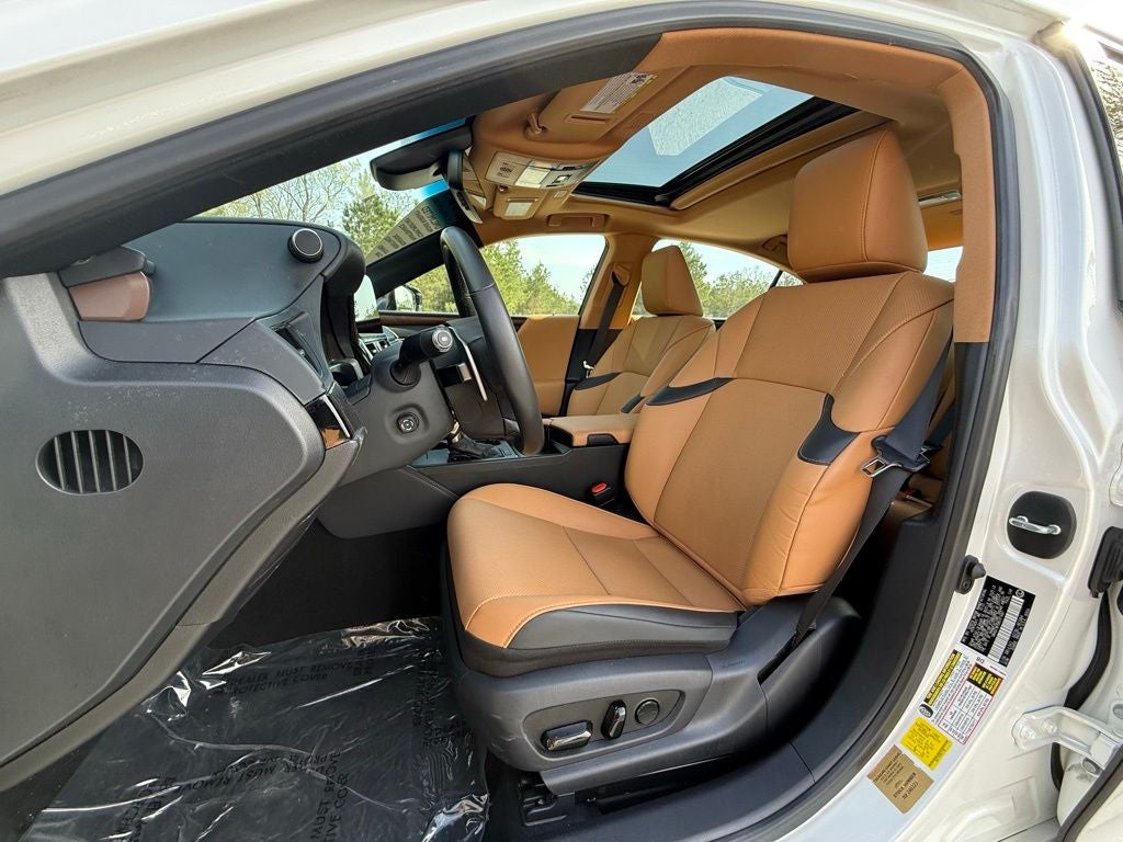 2024 Lexus ES 350 L/Certified Unlimited Mile Warranty