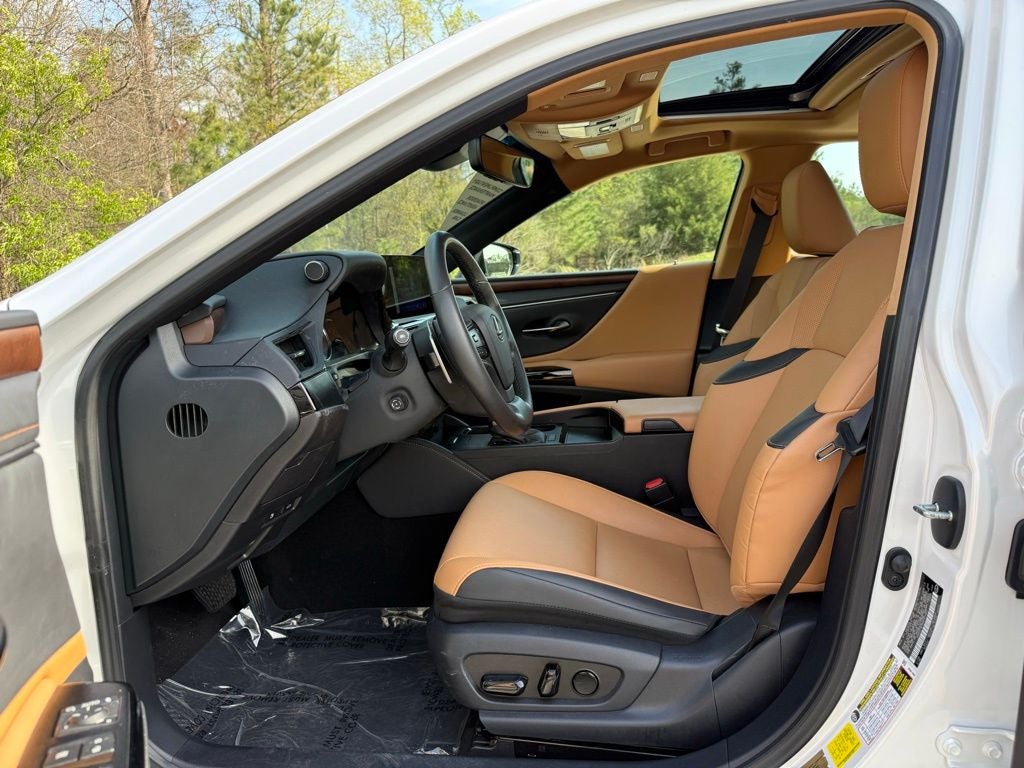 2024 Lexus ES 350 L/Certified Unlimited Mile Warranty