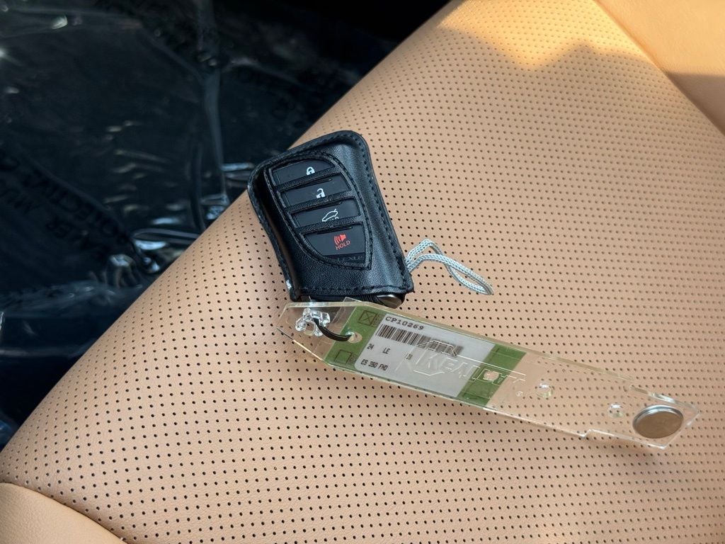 2024 Lexus ES 350 L/Certified Unlimited Mile Warranty
