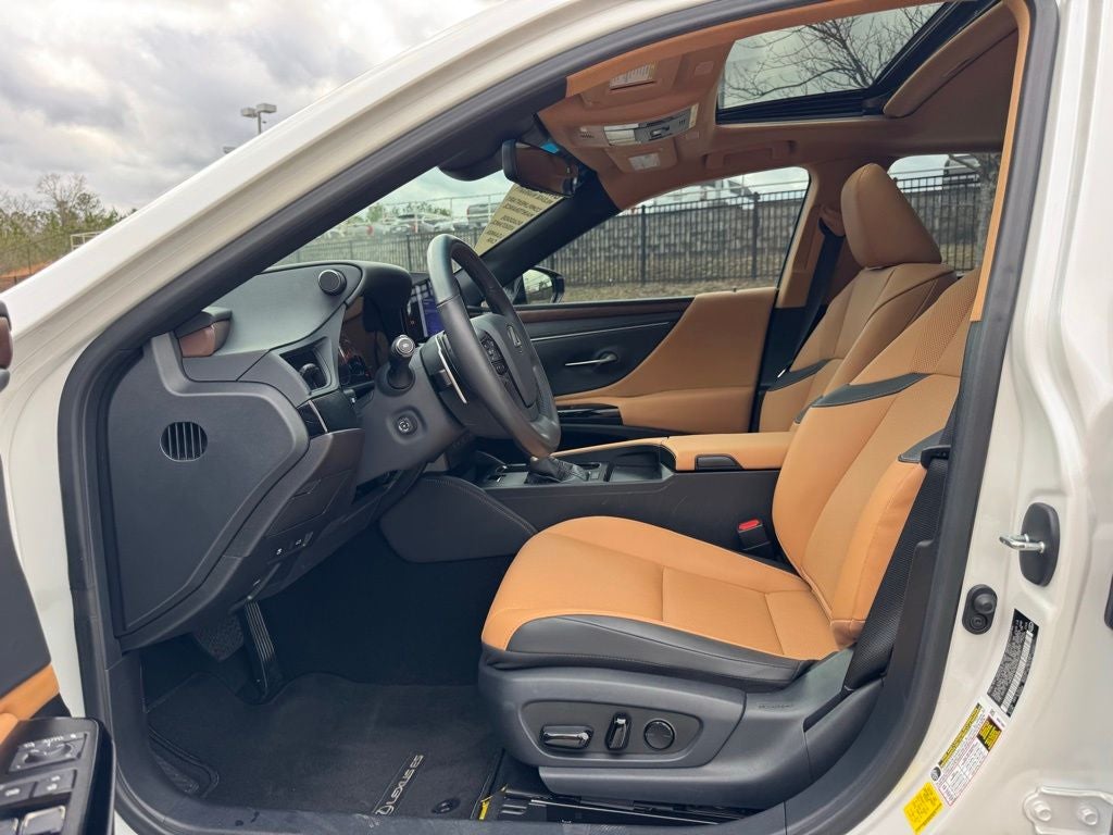 2024 Lexus ES 350 L/Certified Unlimited Mile Warranty