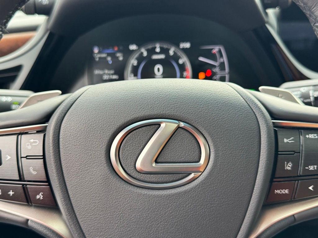 2024 Lexus ES 350 L/Certified Unlimited Mile Warranty