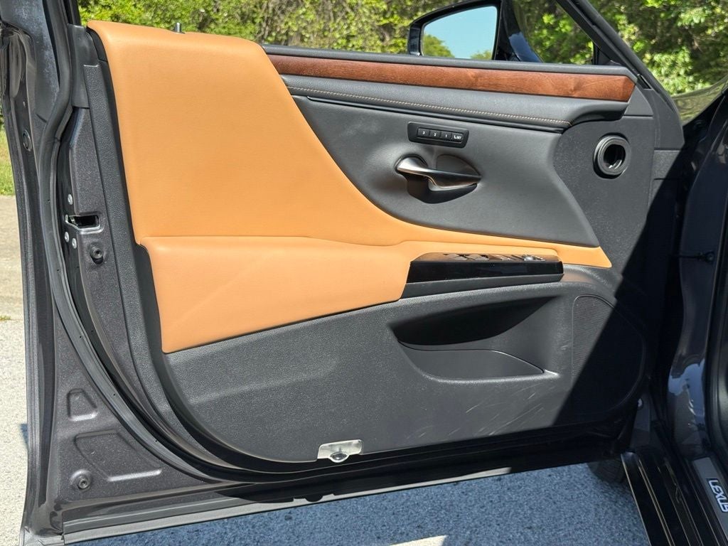 2023 Lexus ES 350 L/Certified Unlimited Mile Warranty