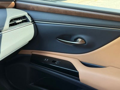 2023 Lexus ES 350 L/Certified Unlimited Mile Warranty