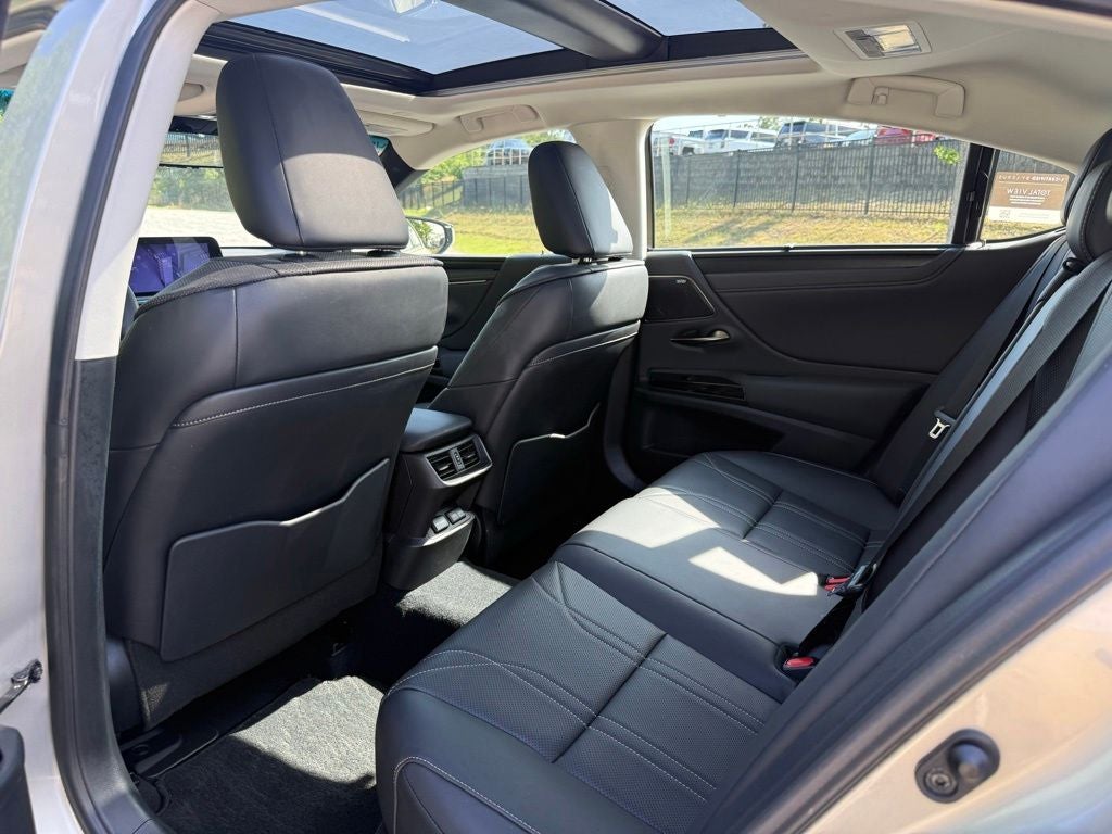 2023 Lexus ES 350 Ultra Luxury