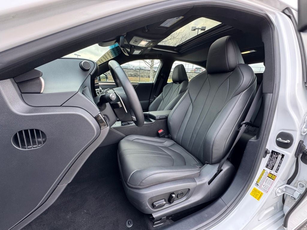 2025 Lexus ES 350 F Sport Navigation L/Certified Unlimited Mile Warranty