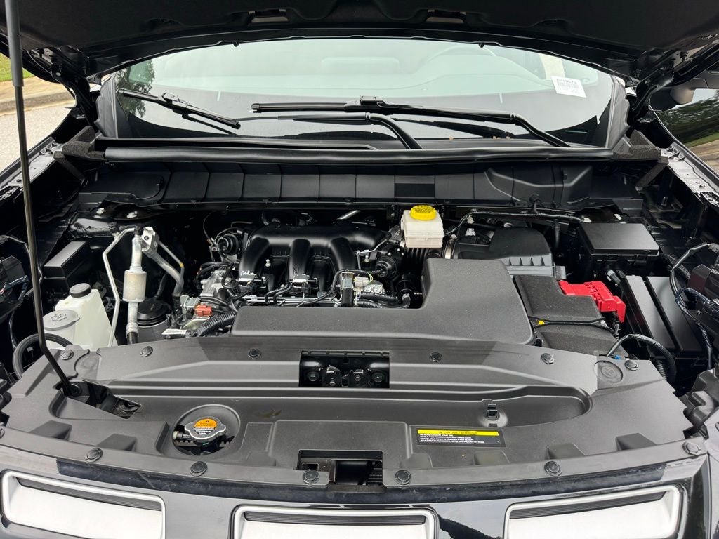 2025 Nissan Pathfinder Rock Creek Second Row Captain Chairs