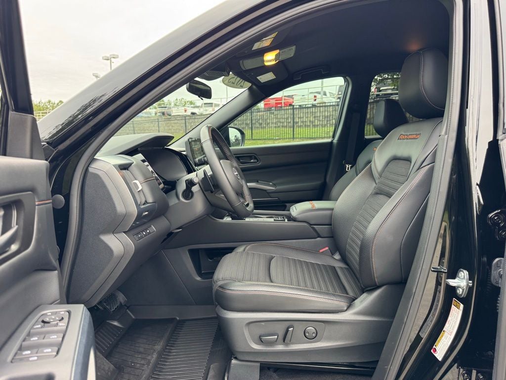 2025 Nissan Pathfinder Rock Creek Second Row Captain Chairs