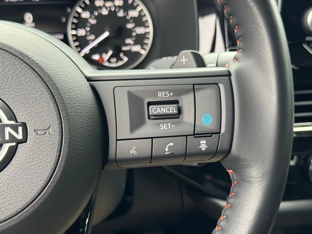 2025 Nissan Pathfinder Rock Creek Second Row Captain Chairs