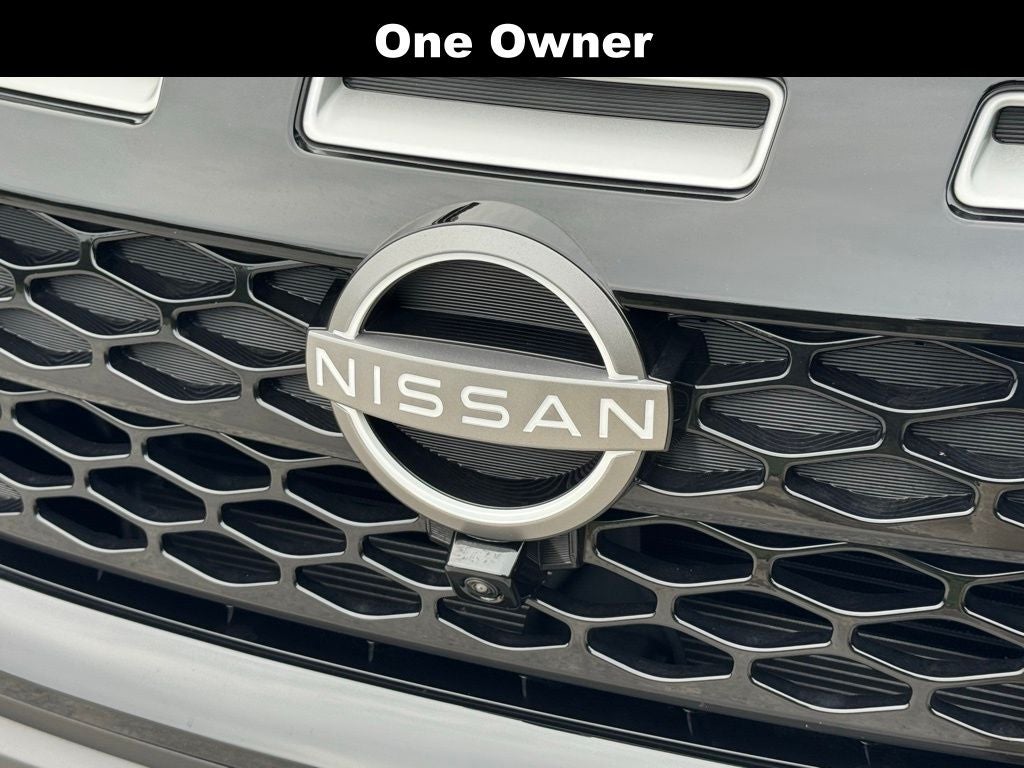 2025 Nissan Pathfinder Rock Creek Second Row Captain Chairs