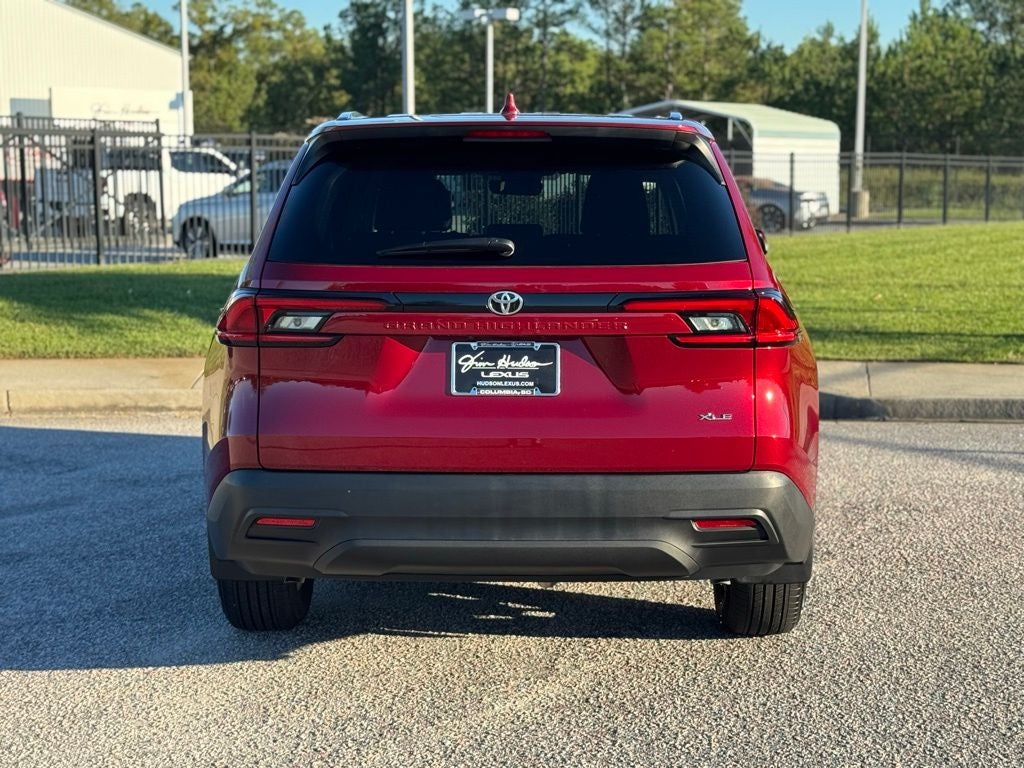 2025 Toyota Grand Highlander LE