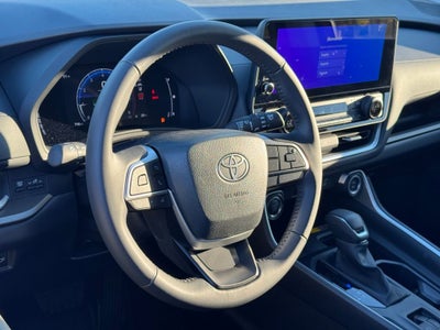 2025 Toyota Grand Highlander LE