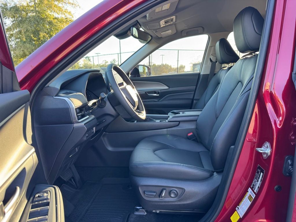 2025 Toyota Grand Highlander LE