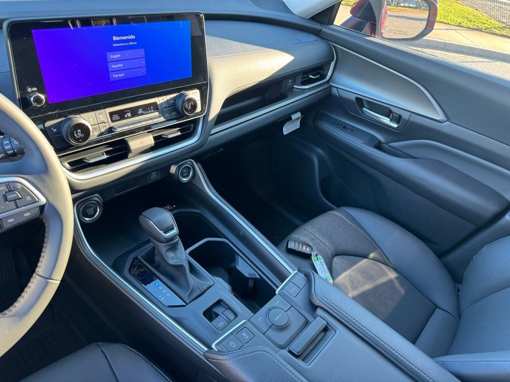 2025 Toyota Grand Highlander LE