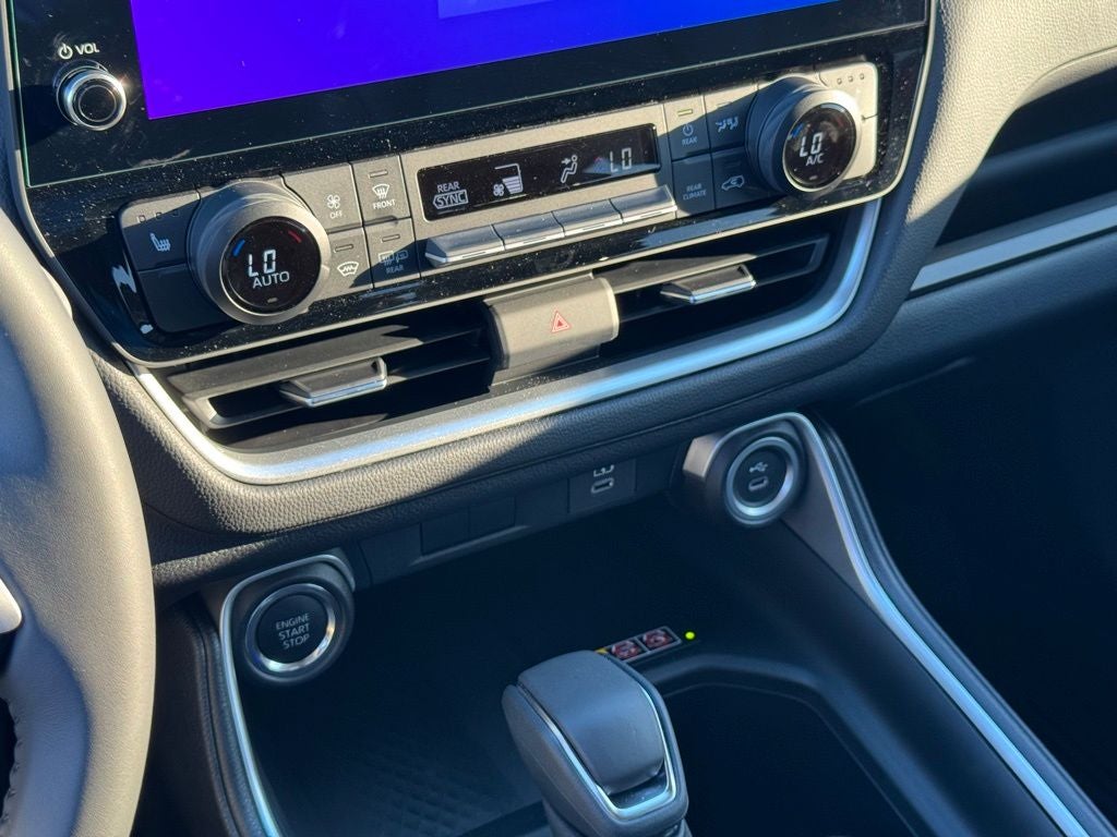 2025 Toyota Grand Highlander LE