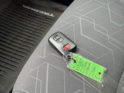 2017 Toyota Tacoma TRD Off-Road V6 Tow Package