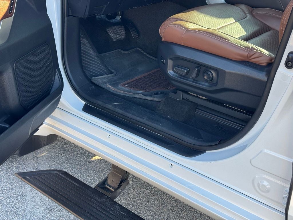 2024 Toyota Tundra Hybrid 1794 Edition 437 hp/583 lb-ft 10-Spd Auto Trans with Sequential