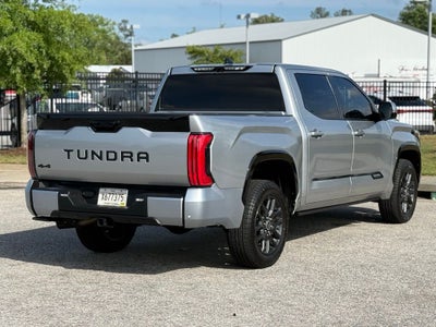 2023 Toyota Tundra Platinum 14-in. Toyota Audio Multimedia w/ Apple CarPlay an