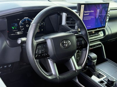 2023 Toyota Tundra Platinum 14-in. Toyota Audio Multimedia w/ Apple CarPlay an