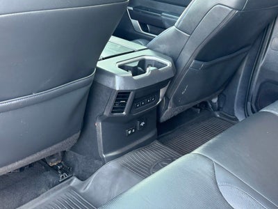 2023 Toyota Tundra Platinum 14-in. Toyota Audio Multimedia w/ Apple CarPlay an