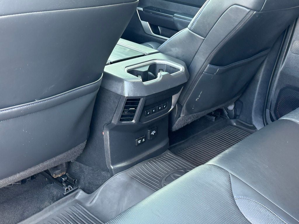2023 Toyota Tundra Platinum 14-in. Toyota Audio Multimedia w/ Apple CarPlay an