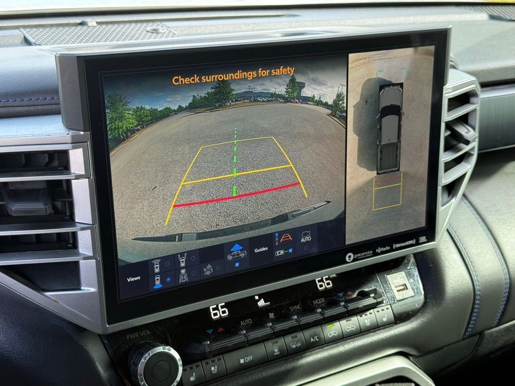 2023 Toyota Tundra Platinum 14-in. Toyota Audio Multimedia w/ Apple CarPlay an