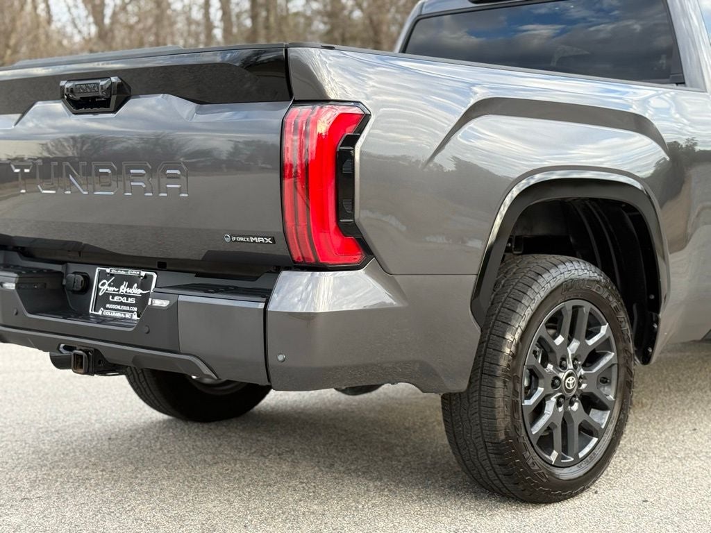 2025 Toyota Tundra Hybrid Platinum 437 hp/583 lb-ft 10-Spd Auto Trans with Sequential