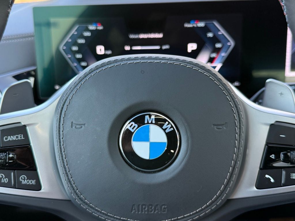 2025 BMW X5 M60i