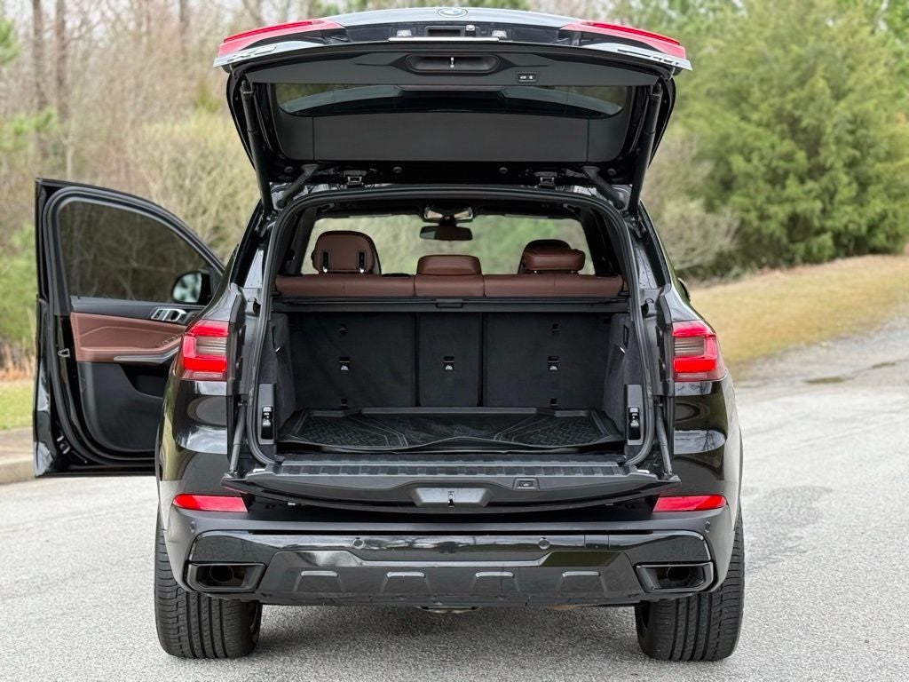 2022 BMW X5 sDrive40i Luxury Professional Driver Assist Package