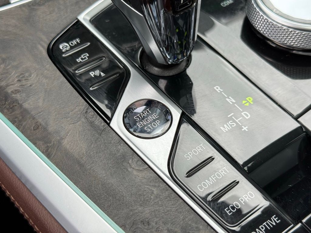 2022 BMW X5 sDrive40i Luxury Professional Driver Assist Package