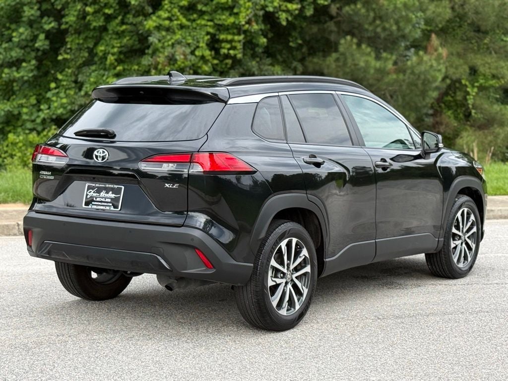 2025 Toyota Corolla Cross XLE