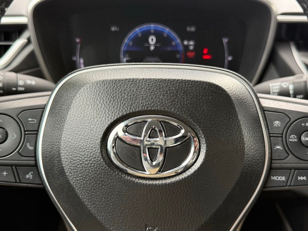 2025 Toyota Corolla Cross XLE