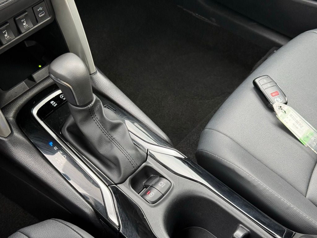 2025 Toyota Corolla Cross XLE