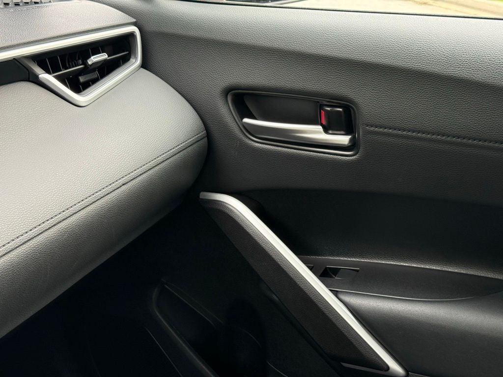 2025 Toyota Corolla Cross XLE
