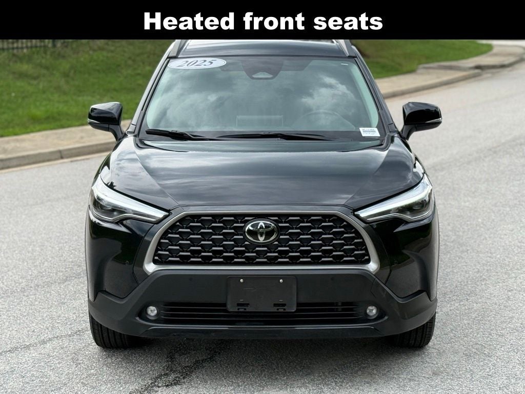 2025 Toyota Corolla Cross XLE