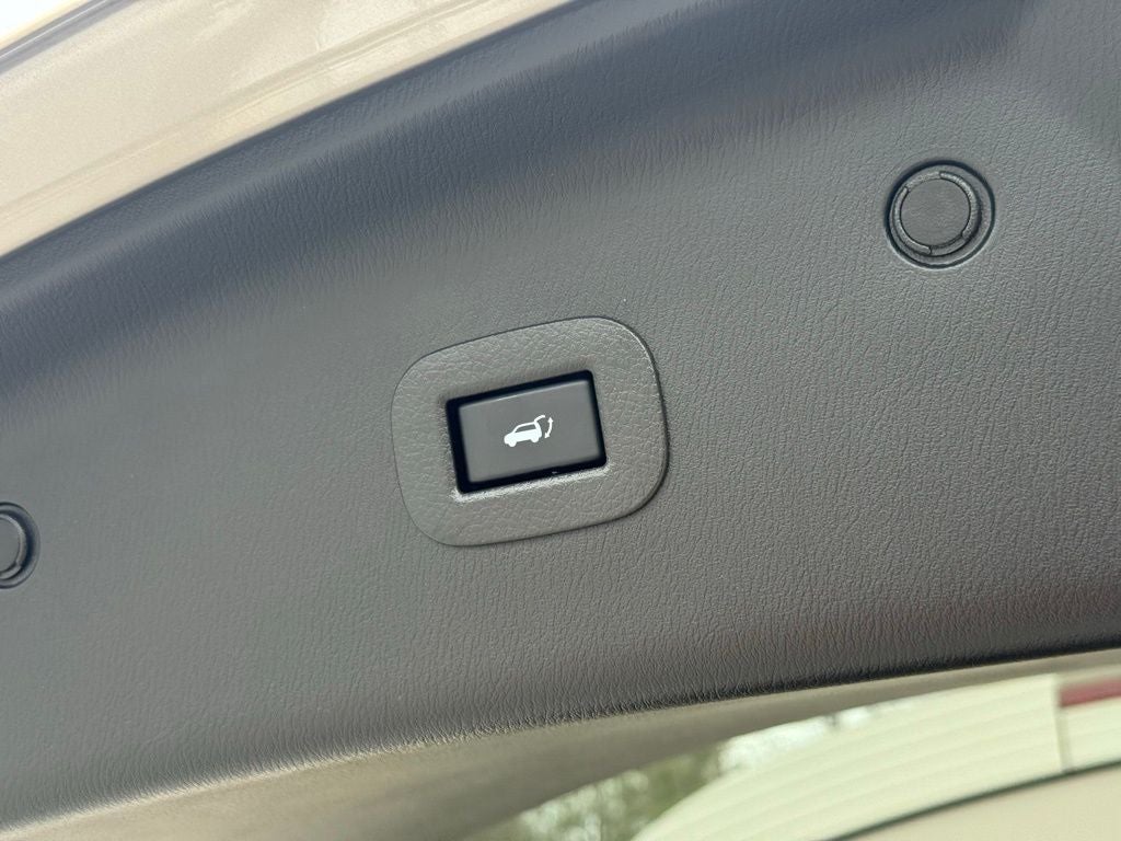 2023 INFINITI QX80 Premium Select